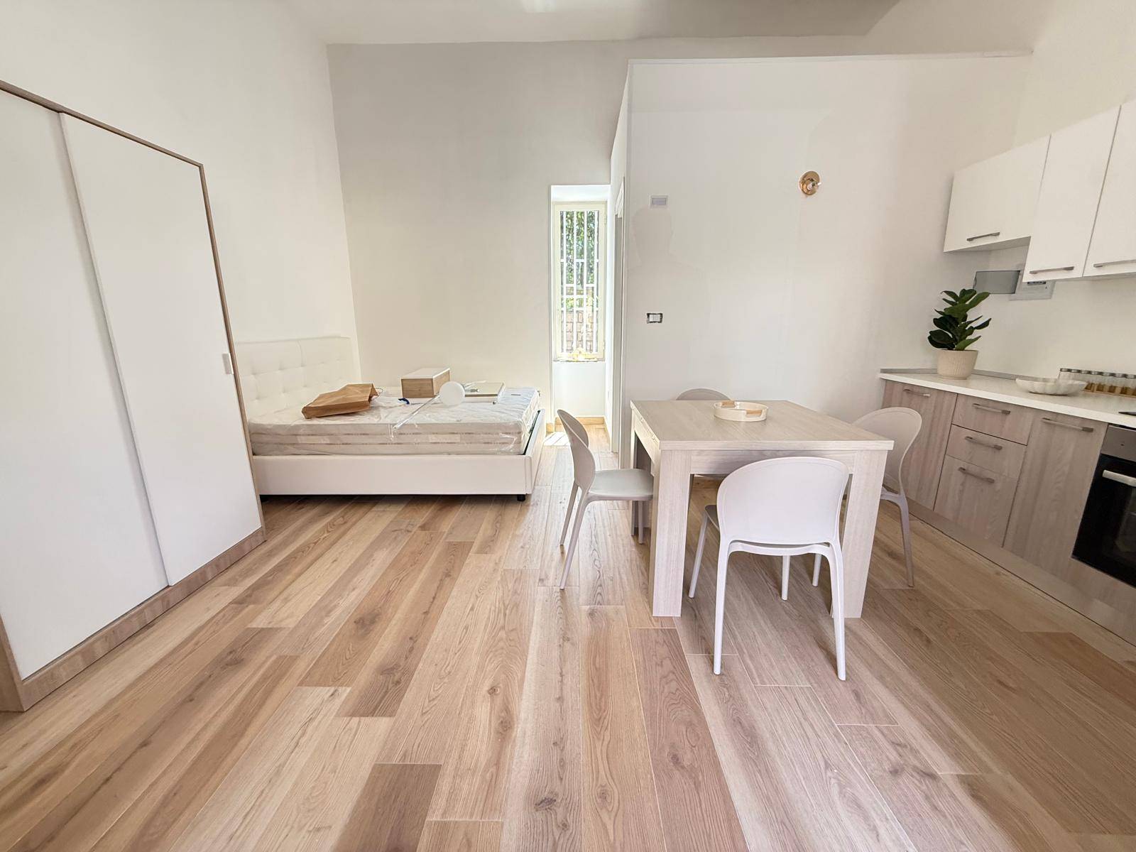 Appartamento in affitto a Caserta, Sala