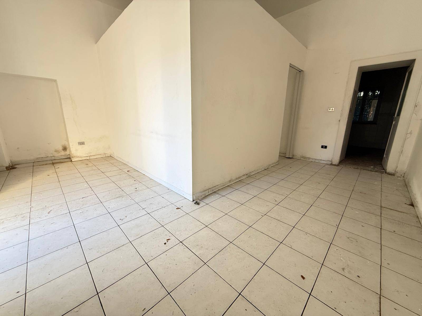 Appartamento in affitto a Caserta, Sala