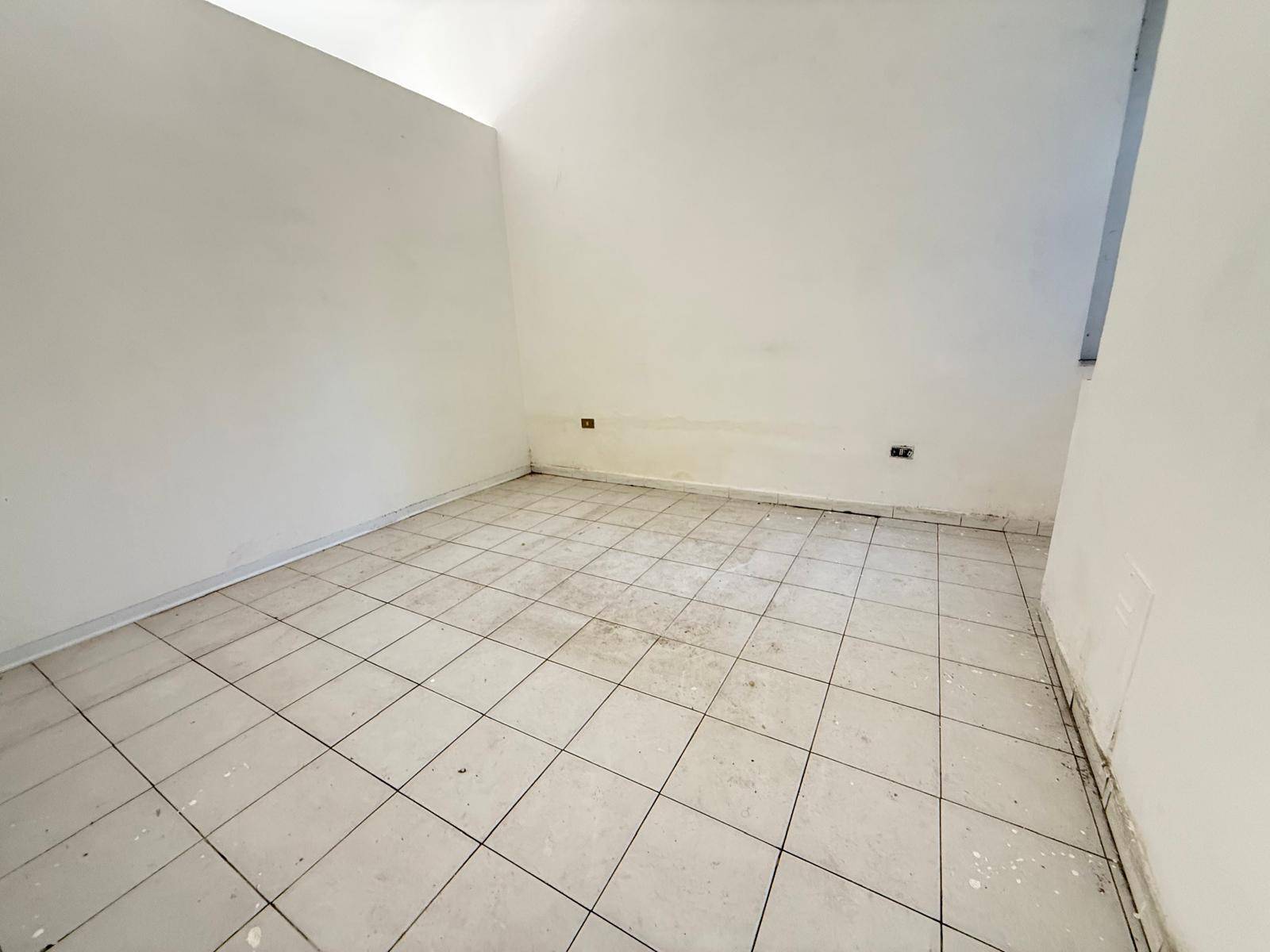 Appartamento in affitto a Caserta, Sala
