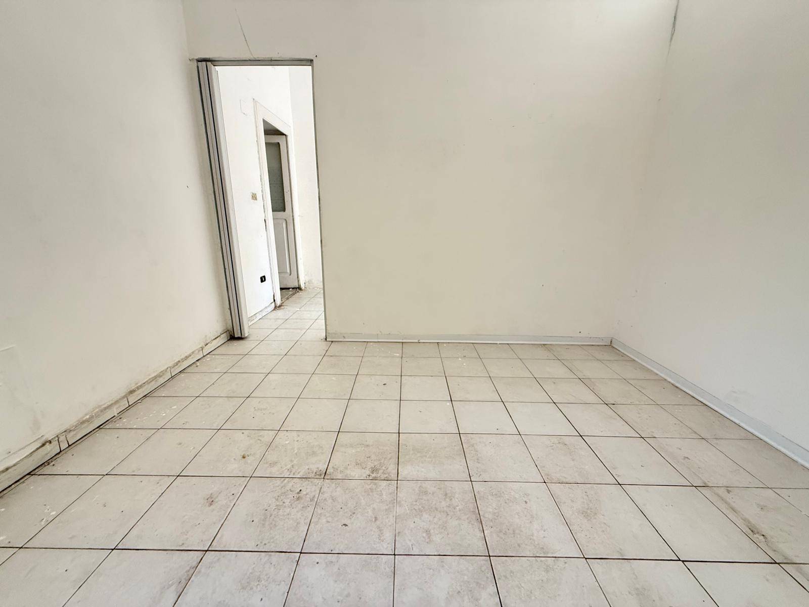 Appartamento in affitto a Caserta, Sala