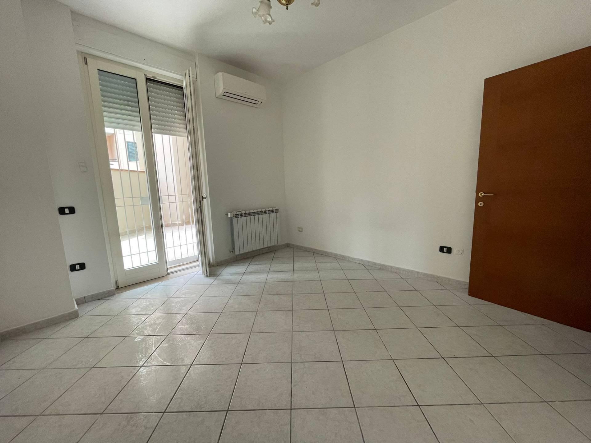 Appartamento in affitto a Caserta, Tredici