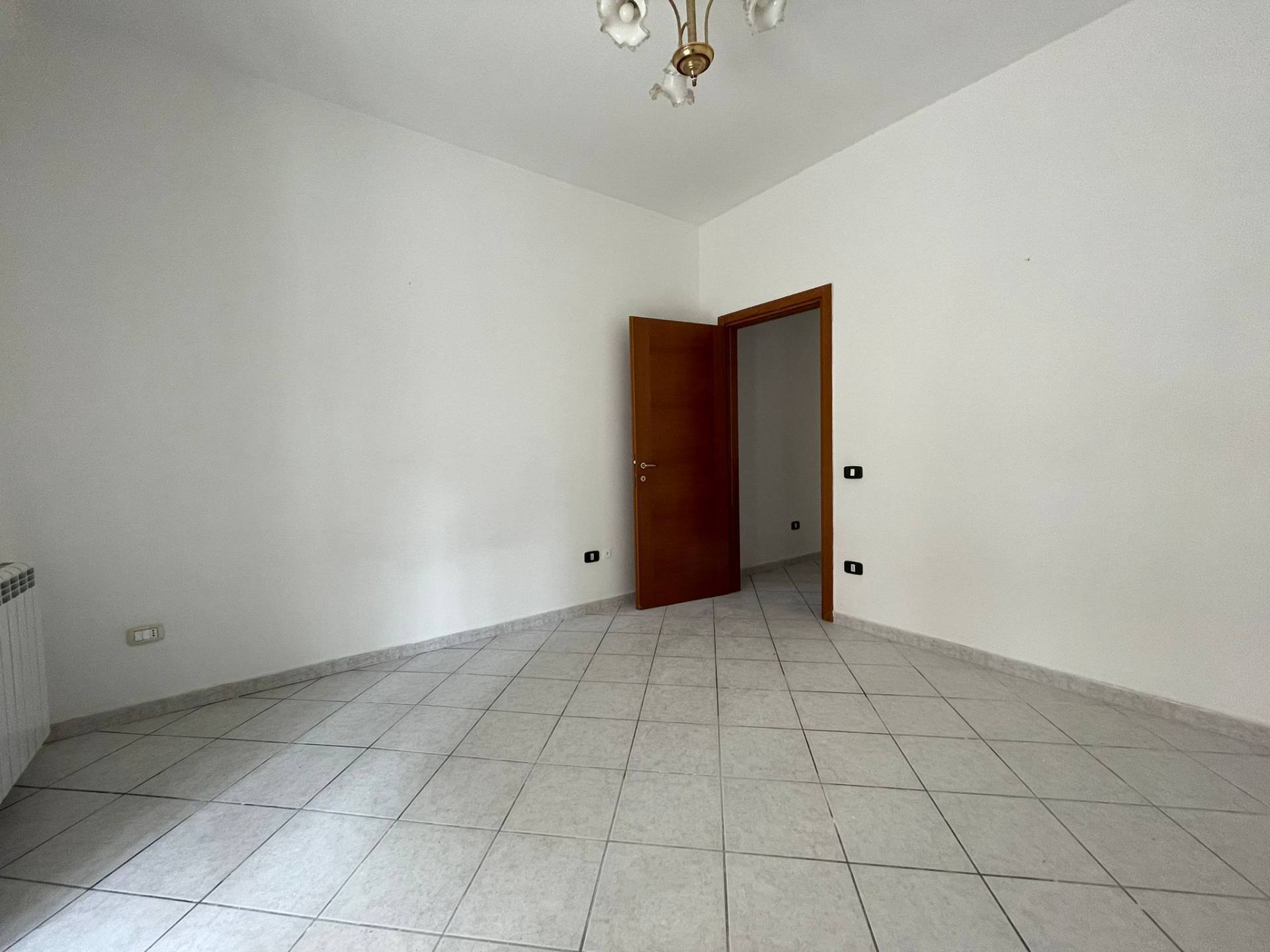 Appartamento in affitto a Caserta, Tredici