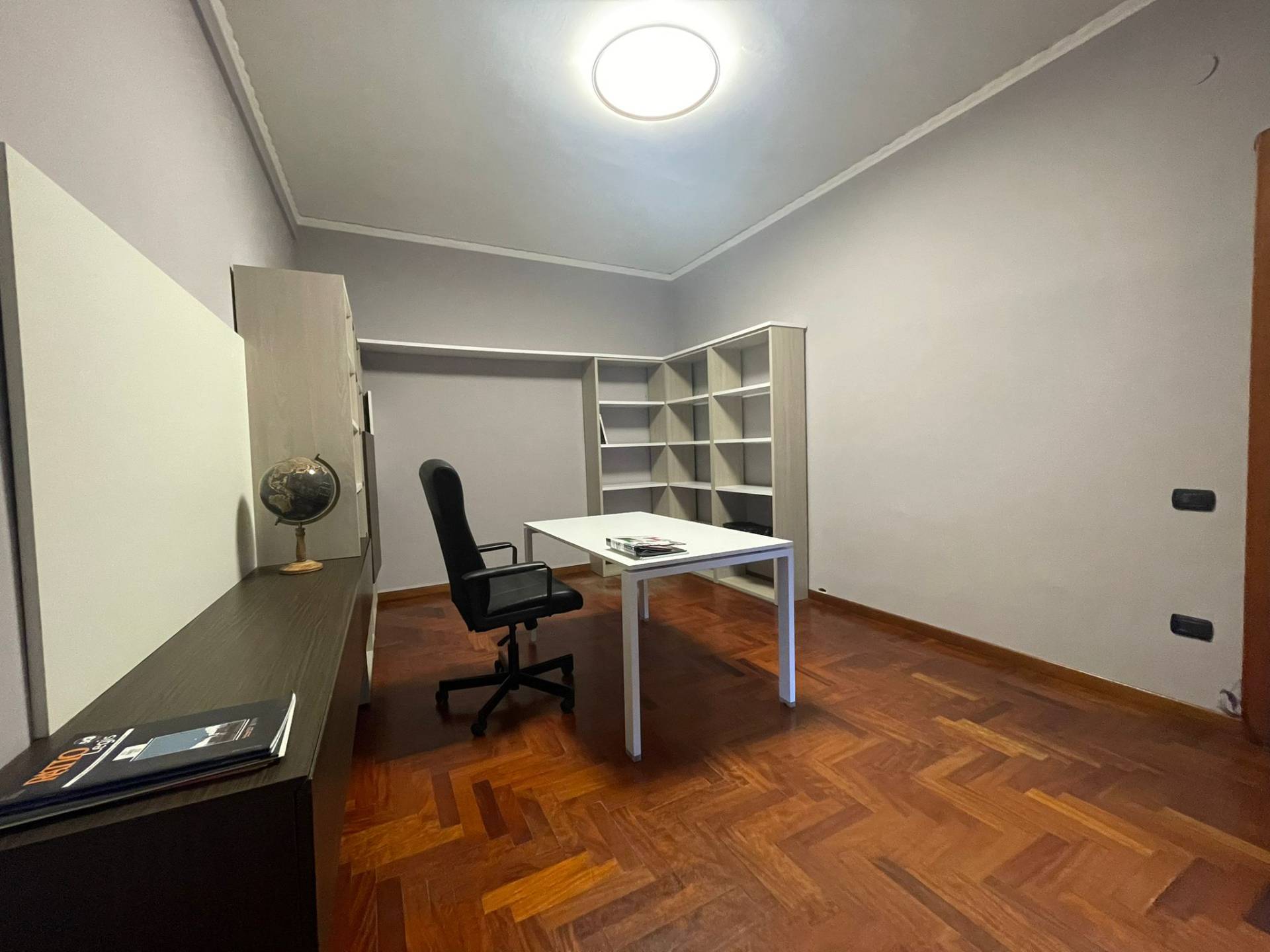 Ufficio/studio in affitto a Caserta, Centro