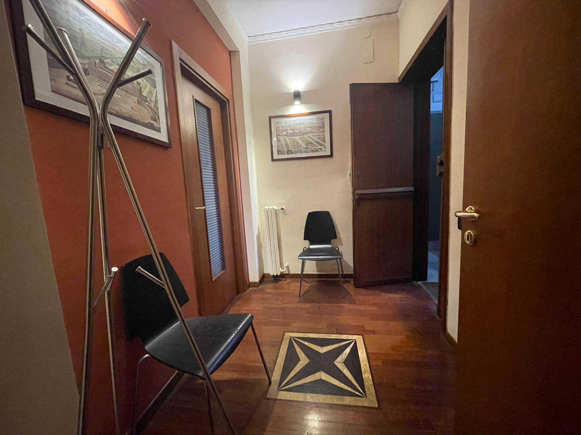 Ufficio/studio in affitto a Caserta, Centro