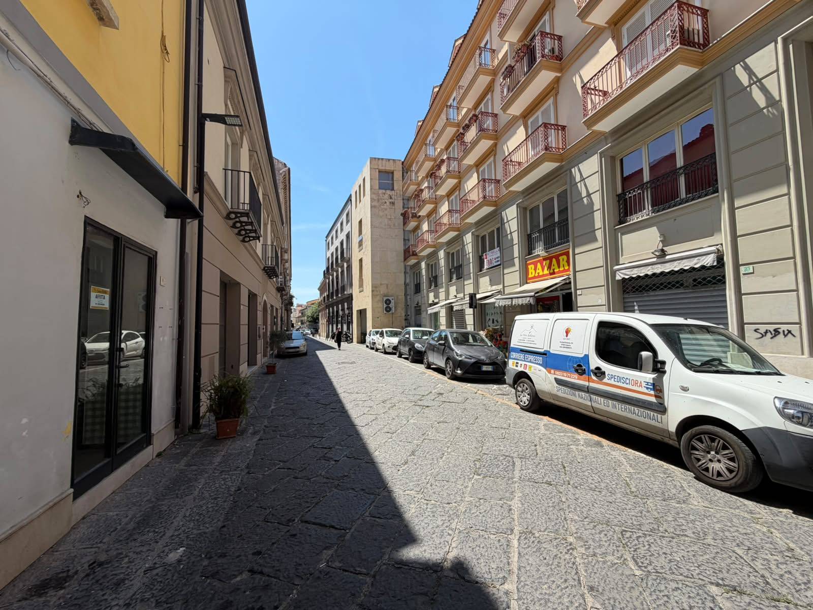 Negozio in affitto a Caserta, Centro