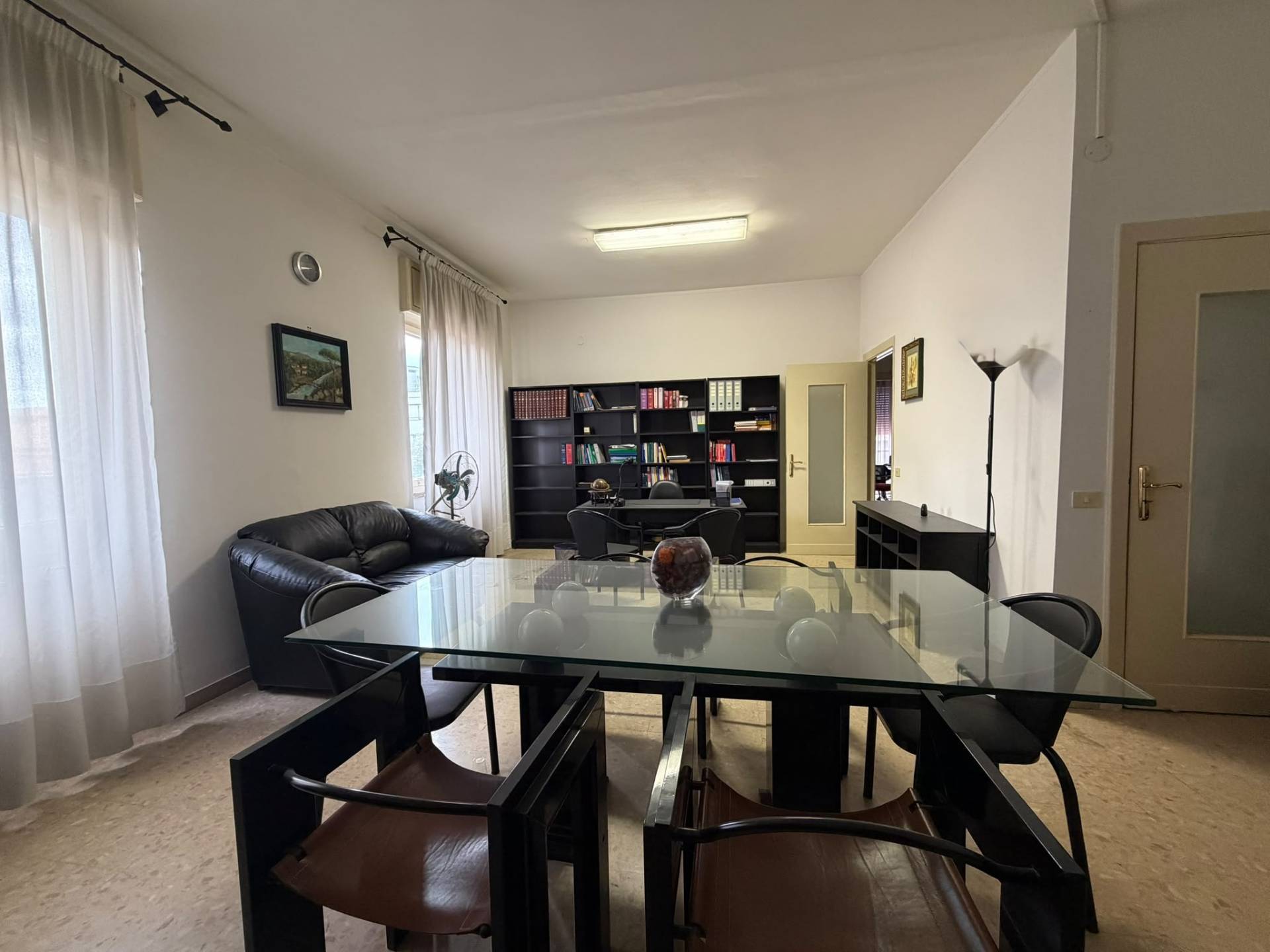 Ufficio/studio in affitto a Caserta, Centro