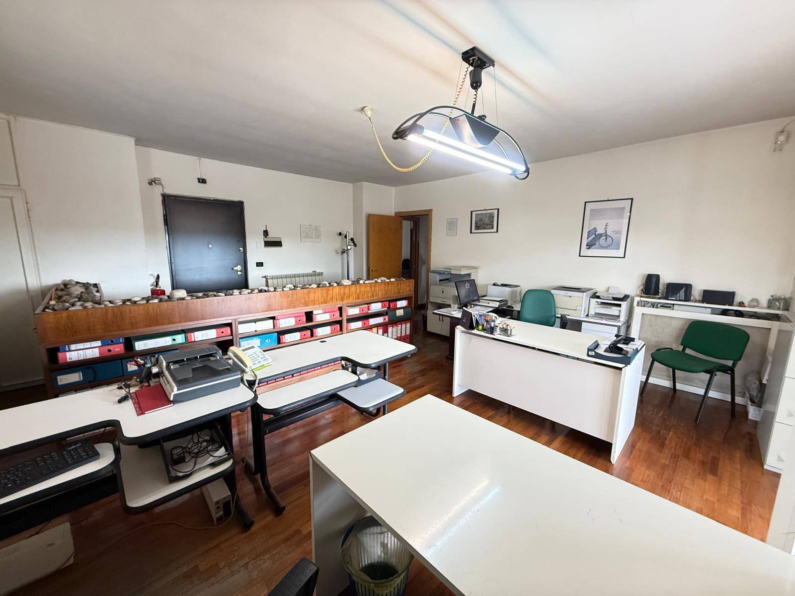 Ufficio/studio in vendita a Caserta, Caserta Ferrarecce