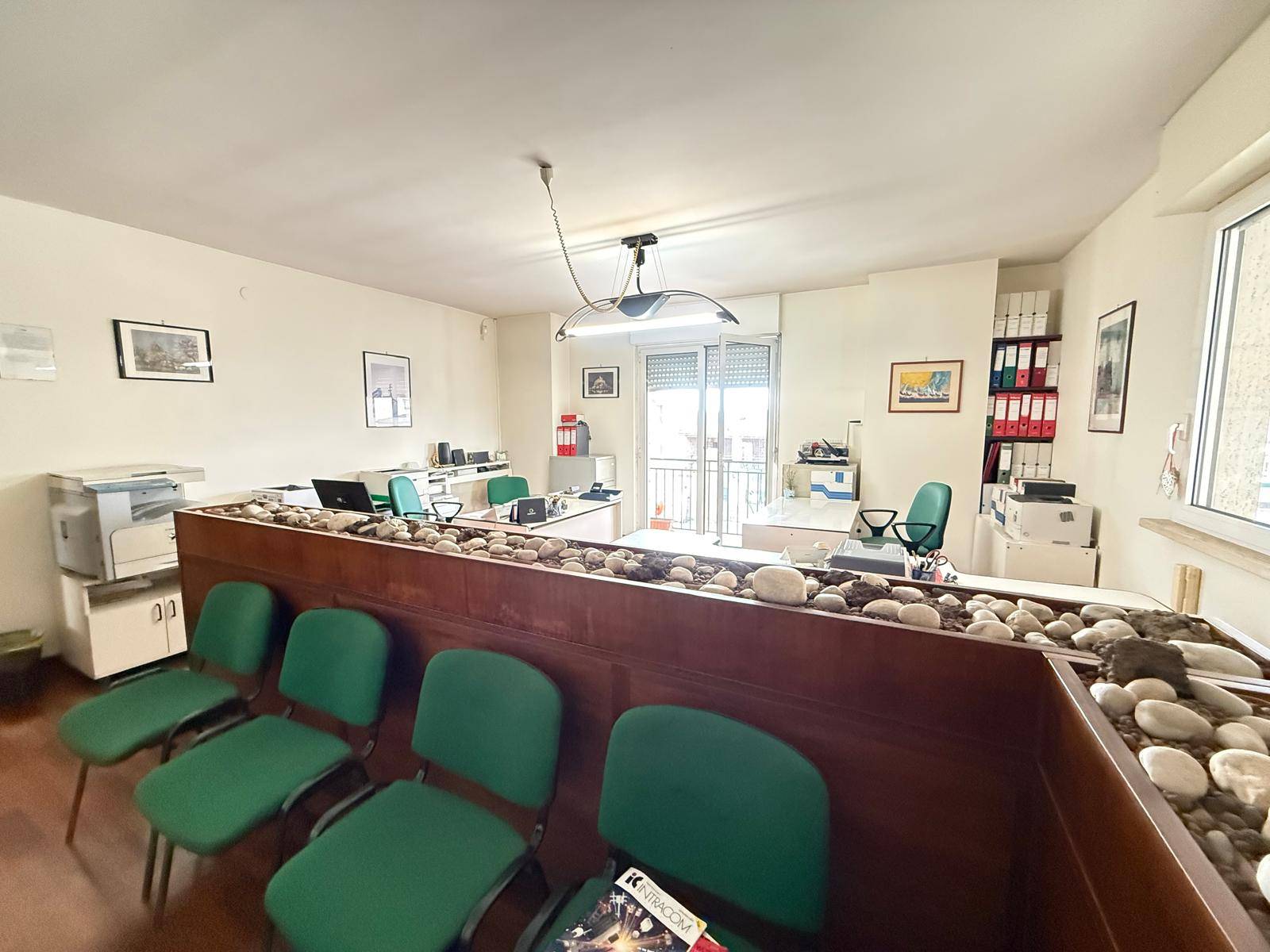 Ufficio/studio in vendita a Caserta, Caserta Ferrarecce