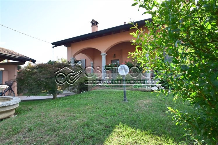 Villa in vendita a Cuggiono