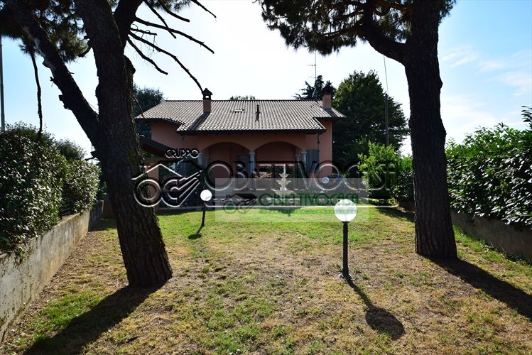 Villa in vendita a Cuggiono