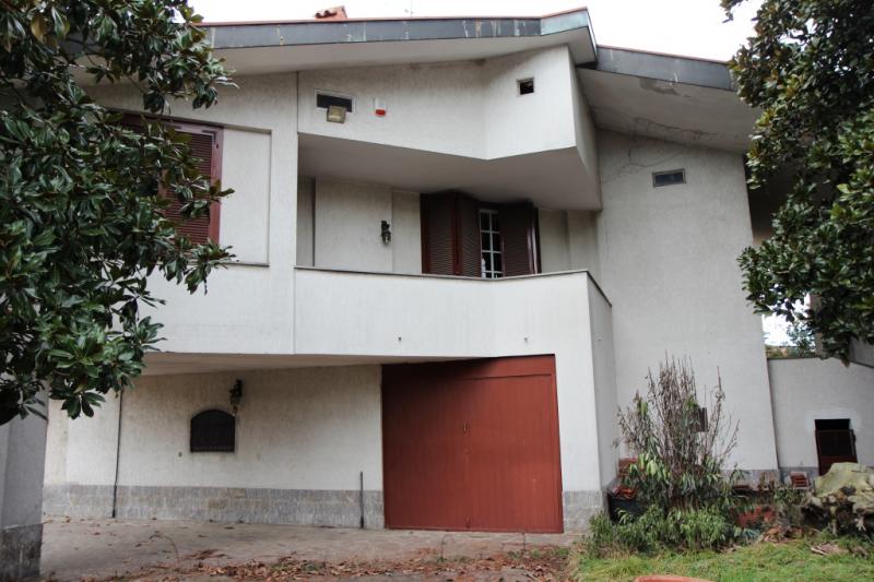 Villa in vendita a Trezzano sul Naviglio, Rocchetta