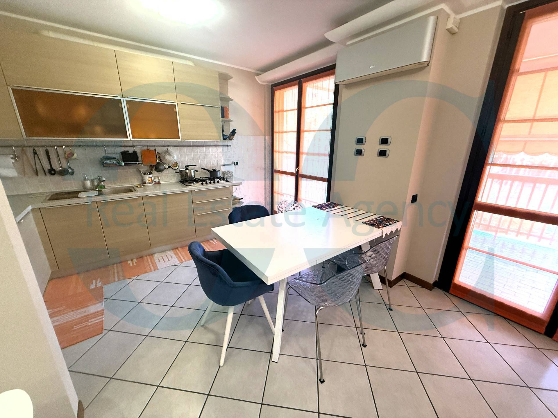 Appartamento in vendita a Trezzano sul Naviglio, Morona