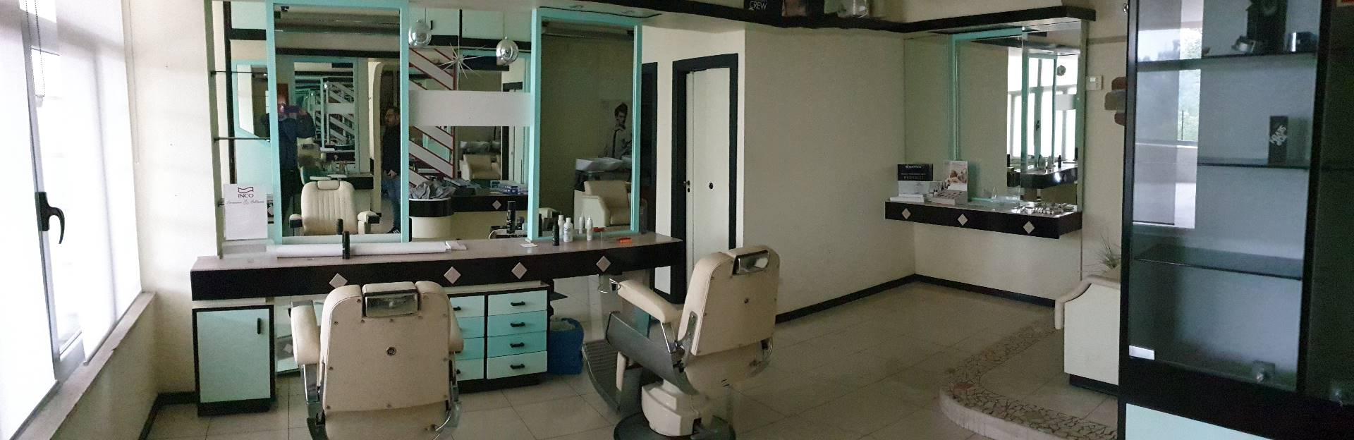 Locale commerciale in vendita a Ascoli Piceno, Campo Parignano