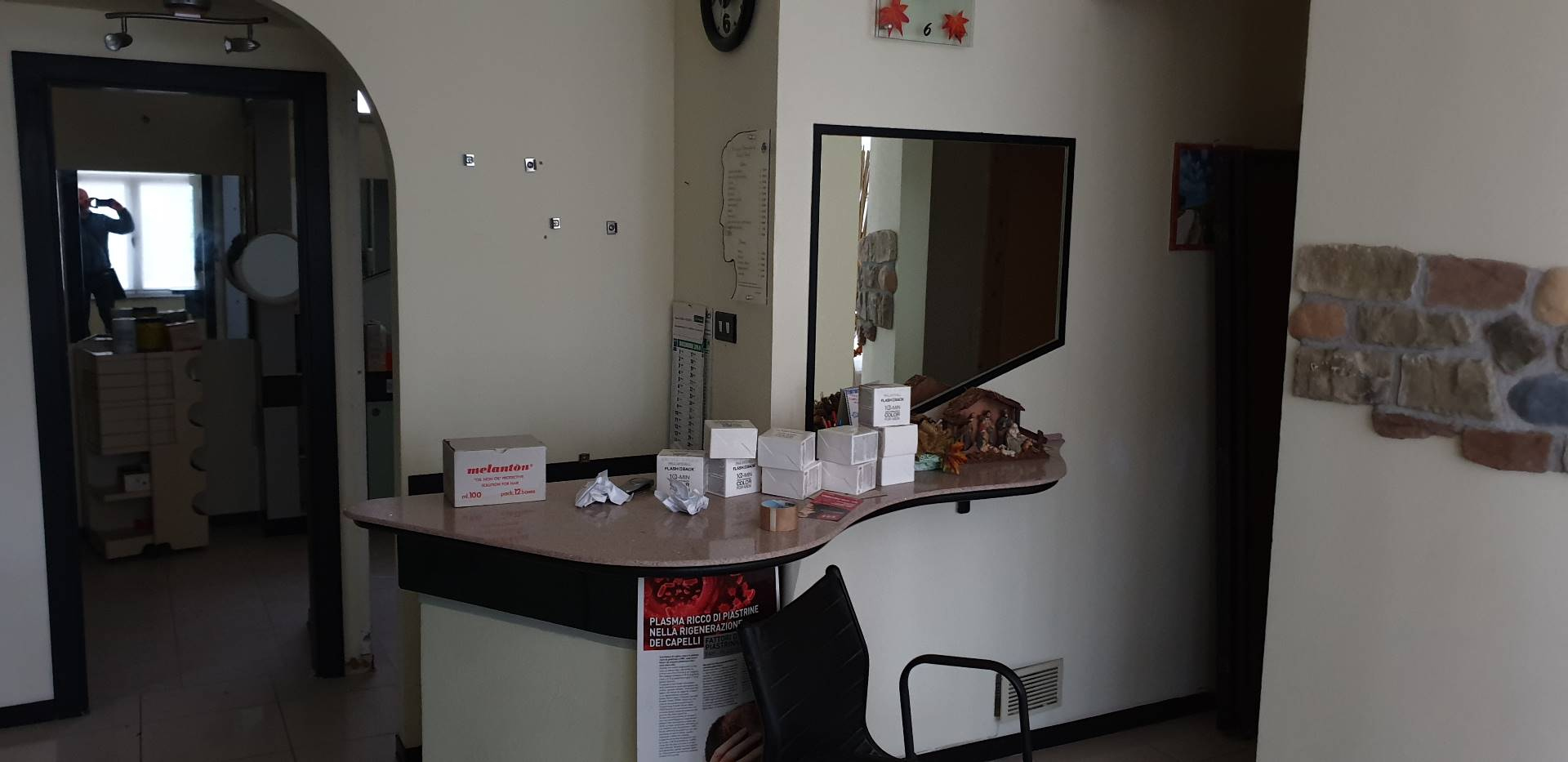 Locale commerciale in vendita a Ascoli Piceno, Campo Parignano