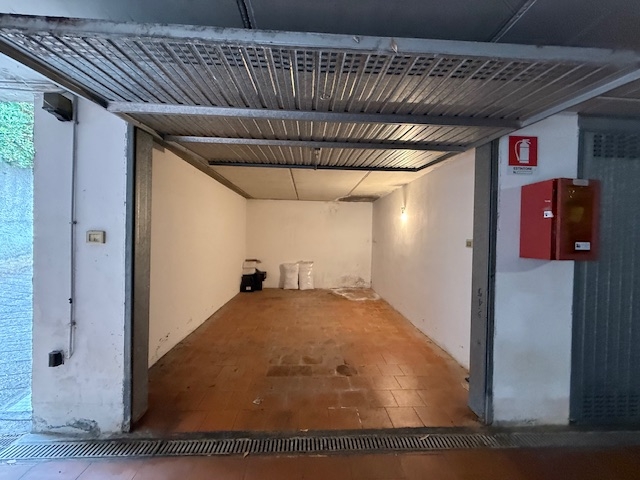 Box/Garage 19mq classe A4 a Loano