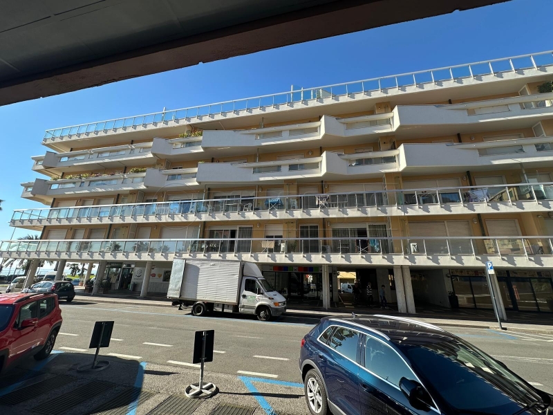 Quadrilocale vista mare a Loano