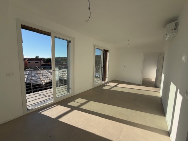 Trilocale vista mare a Loano