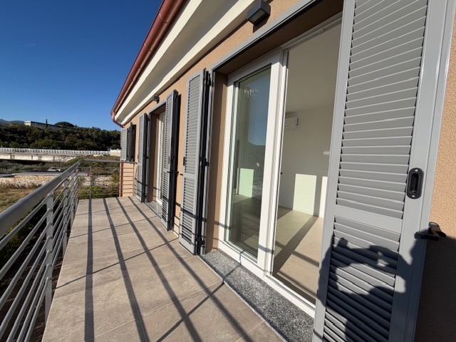 Trilocale vista mare a Loano