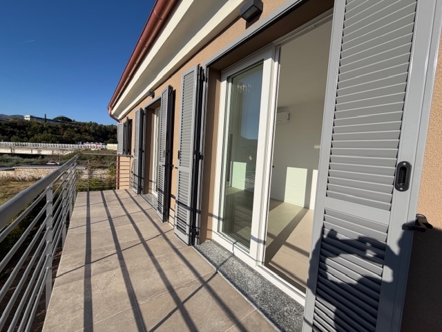 Trilocale vista mare a Loano