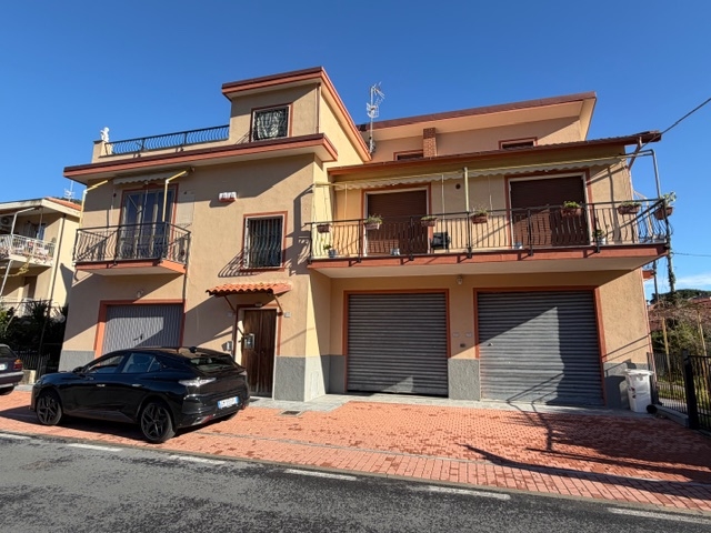 Villa classe A4 a Pietra Ligure