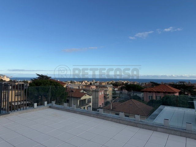 Trilocale vista mare a Loano