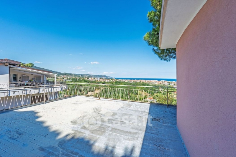Villa vista mare a Borghetto Santo Spirito