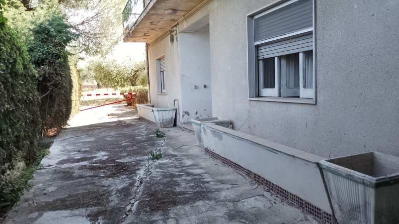 Casa indipendente con giardino a Pollutri