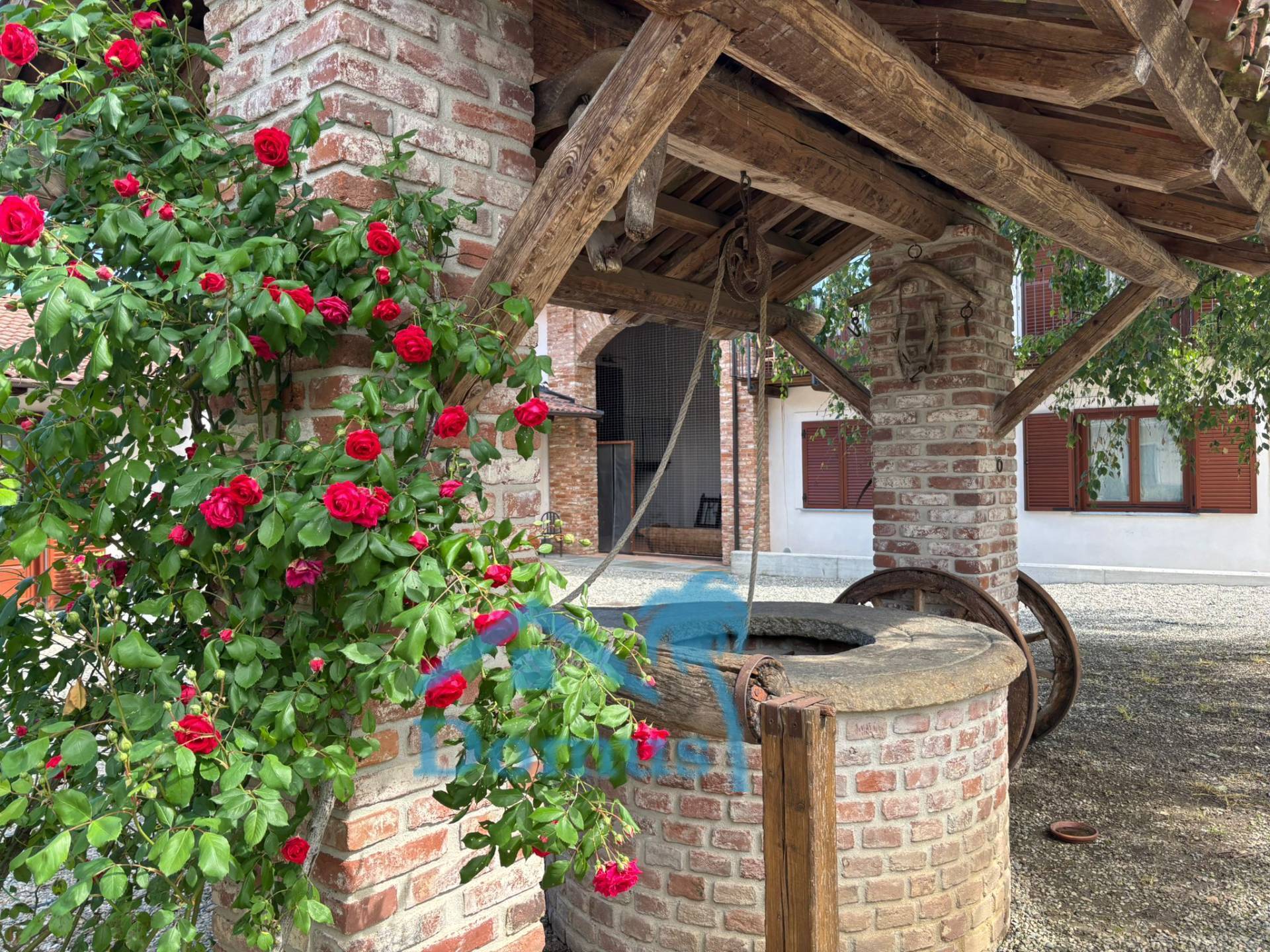 Appartamento in corte in affitto a Piscina