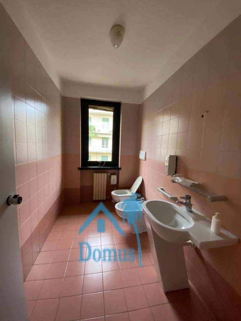 Appartamento in affitto a Pinerolo, Portici