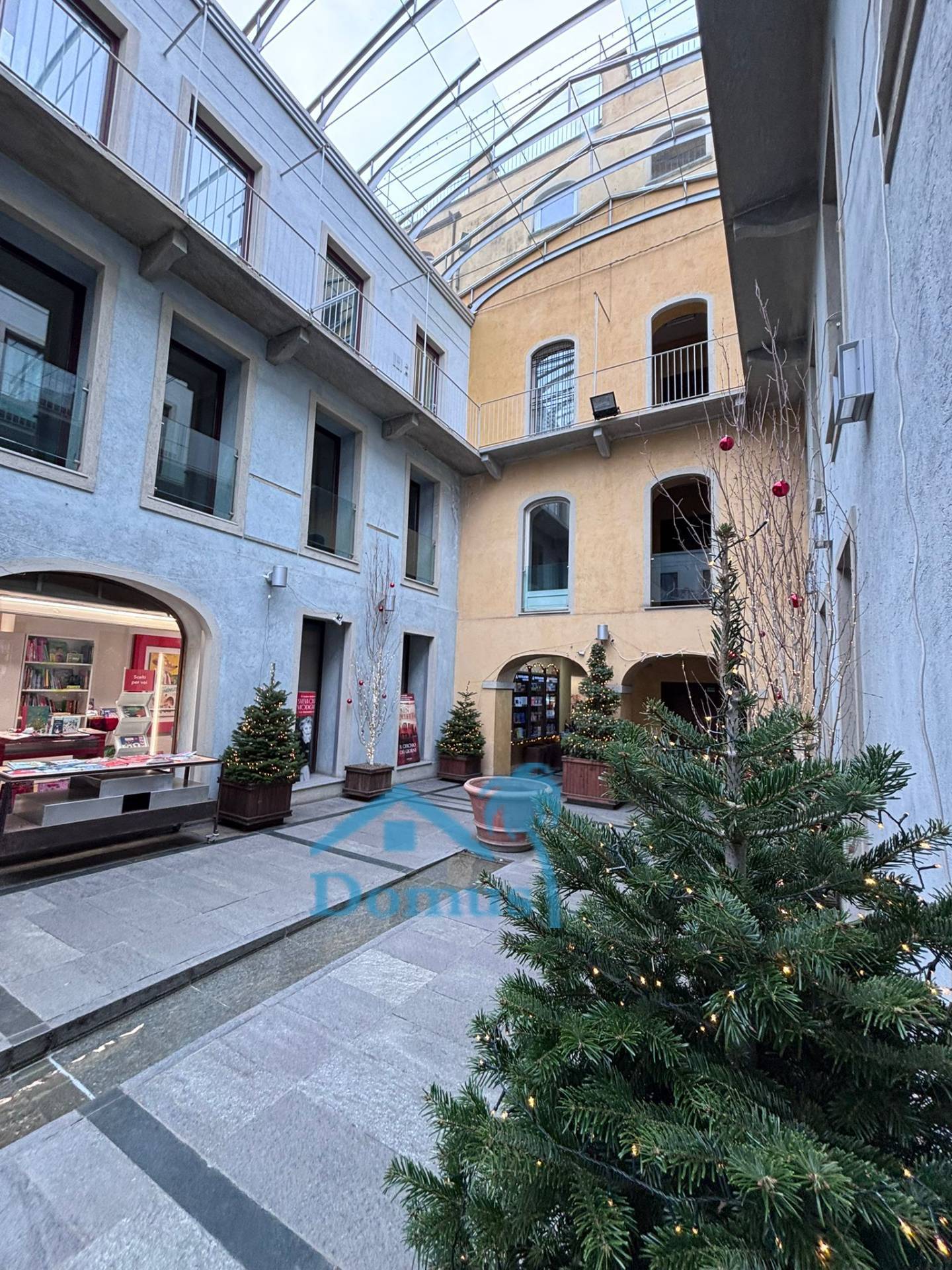 Ufficio in affitto a Pinerolo, Portici