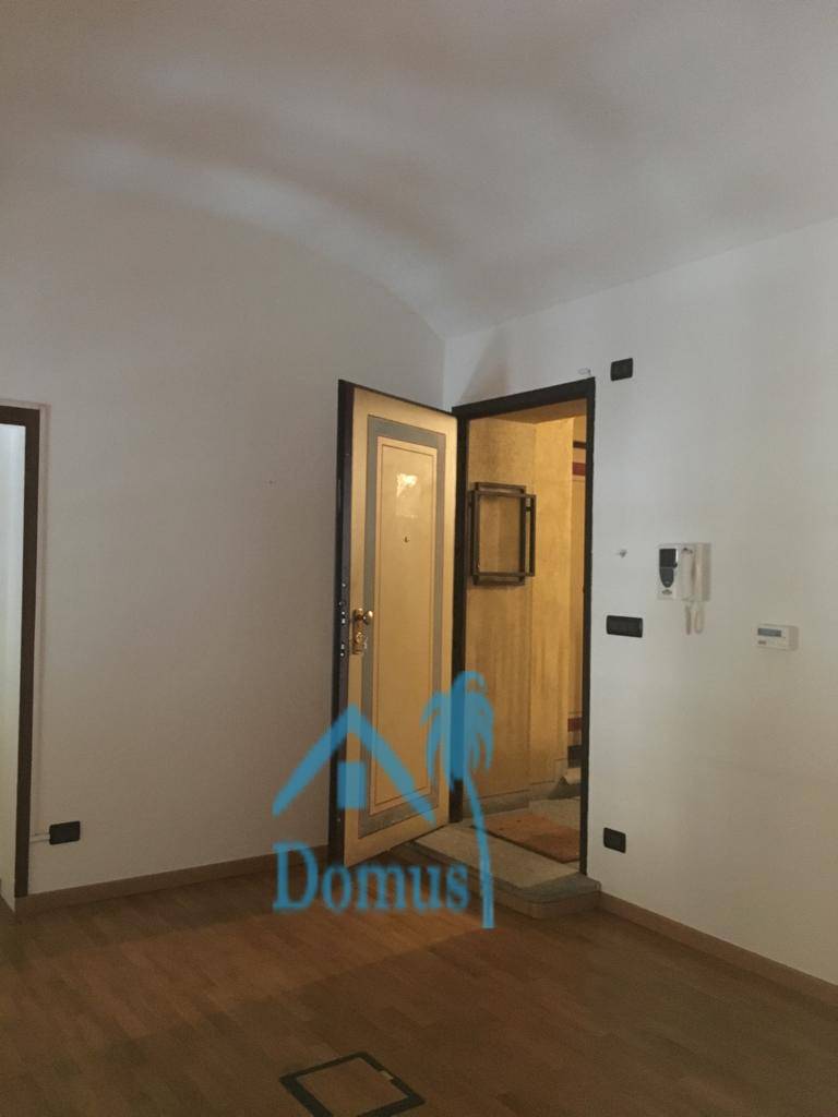 Ufficio in affitto a Pinerolo, Portici