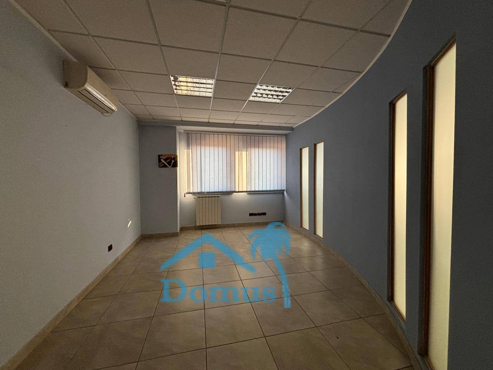 Locale commerciale in affitto a Pinerolo, Pinerolo Olimpica