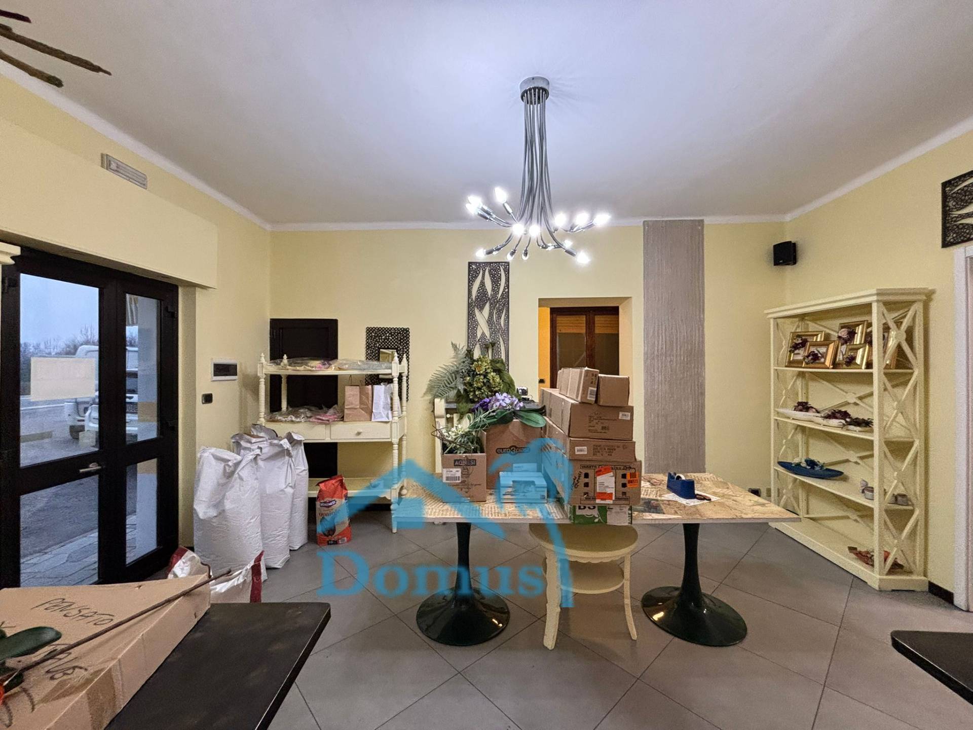 Locale commerciale in affitto a San Secondo di Pinerolo