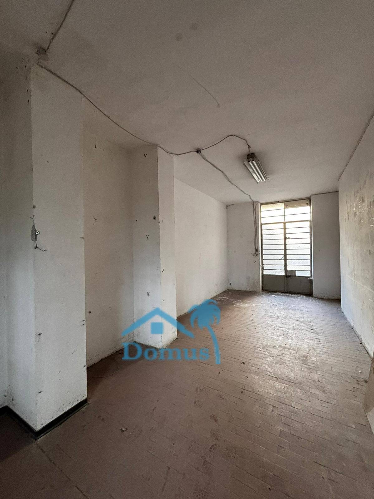 Locale commerciale in affitto a Pinerolo