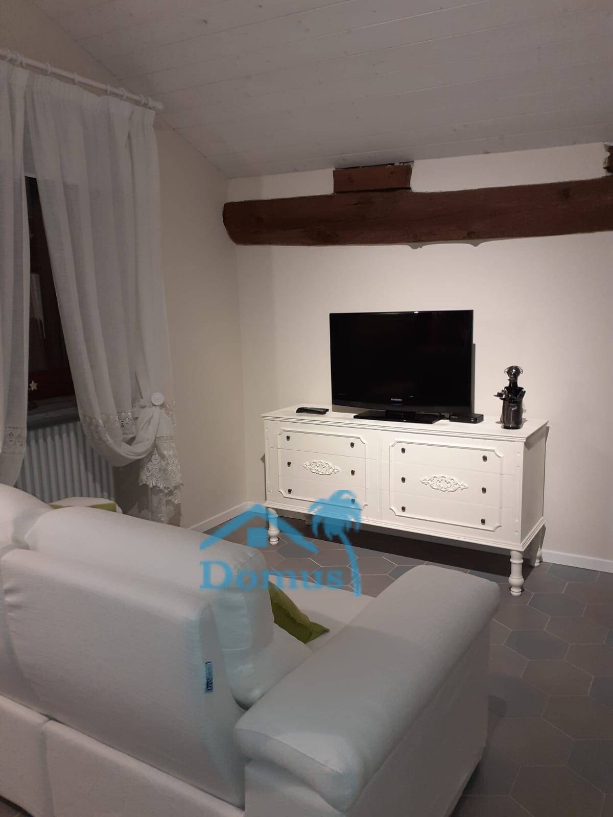 Appartamento in affitto a Piscina