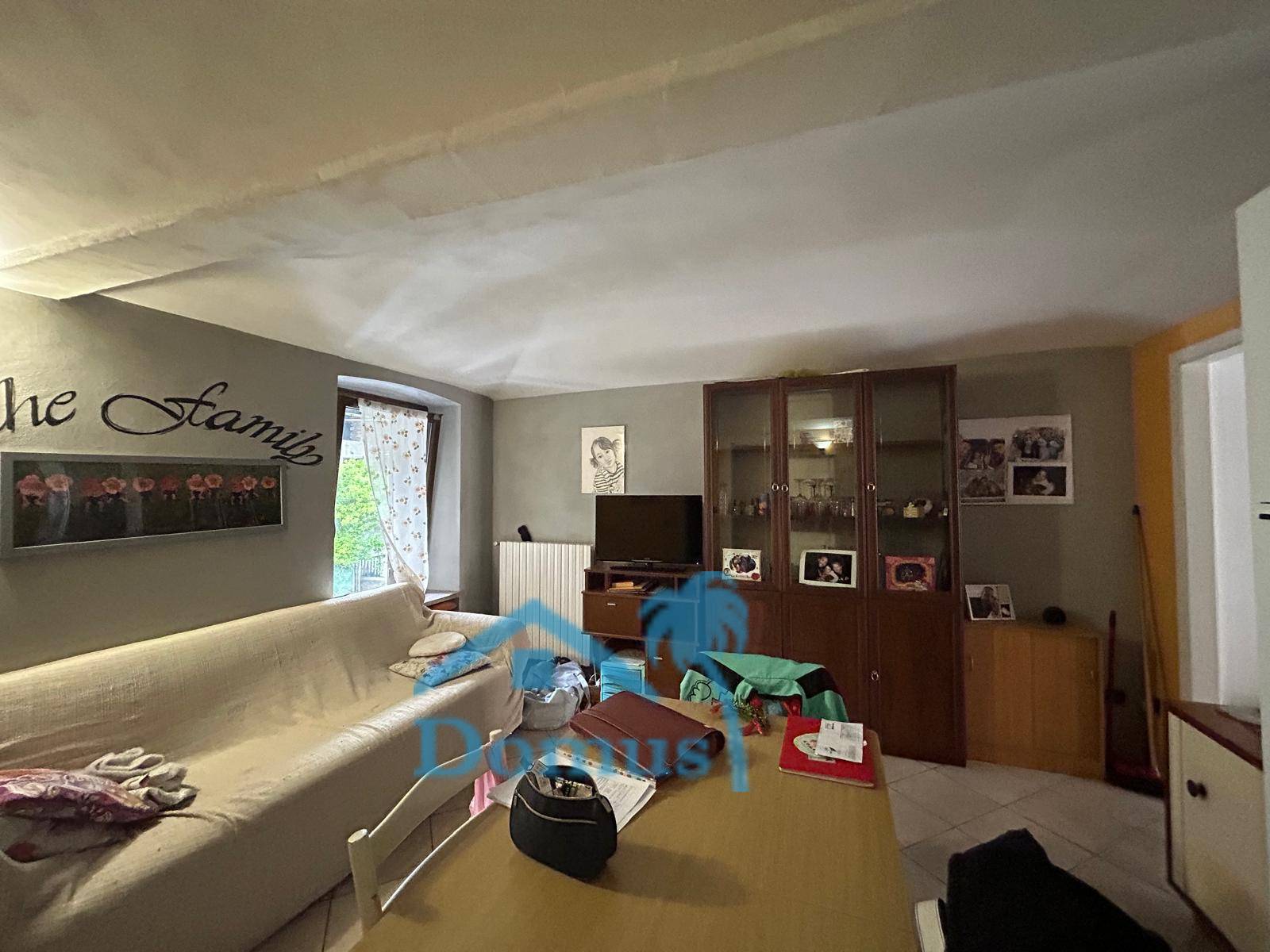 Appartamento-semindipendente in vendita a Porte