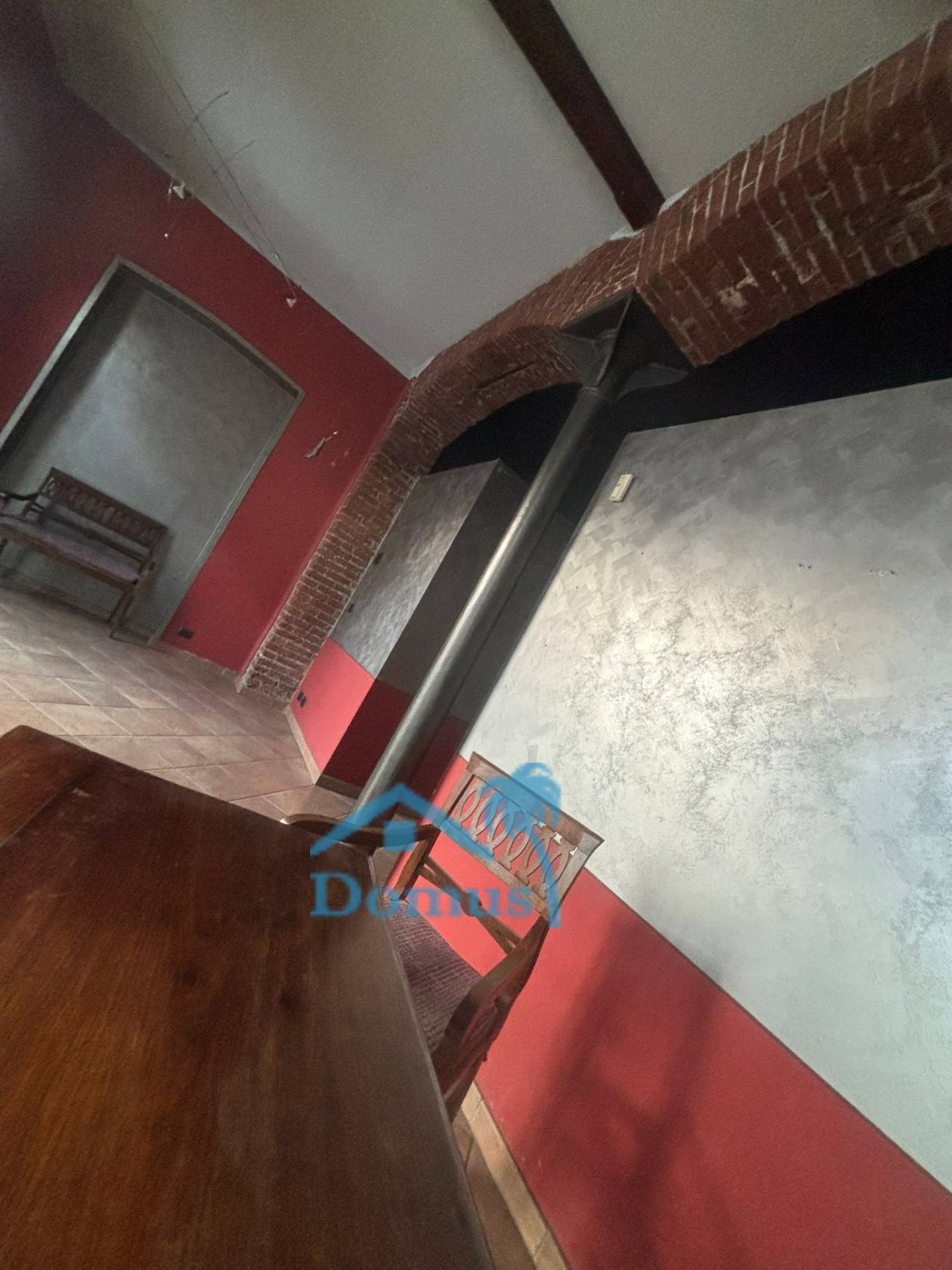 Locale commerciale in affitto a Pinerolo