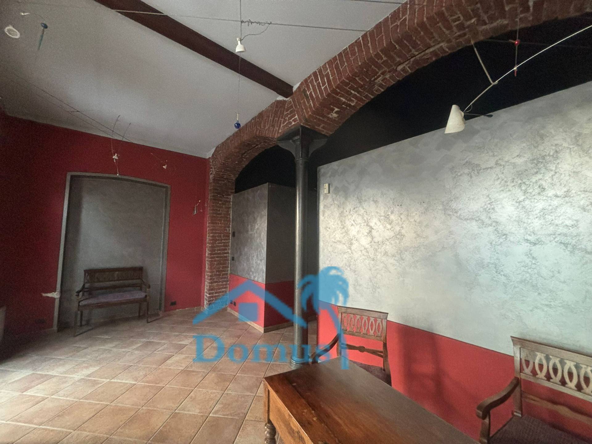 Locale commerciale in affitto a Pinerolo