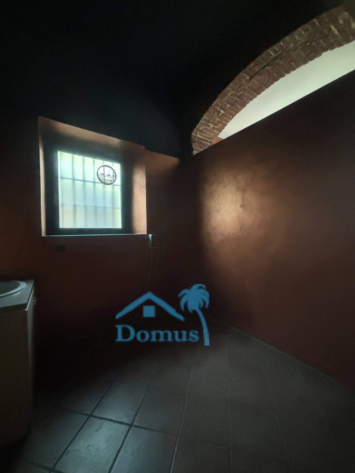 Locale commerciale in affitto a Pinerolo