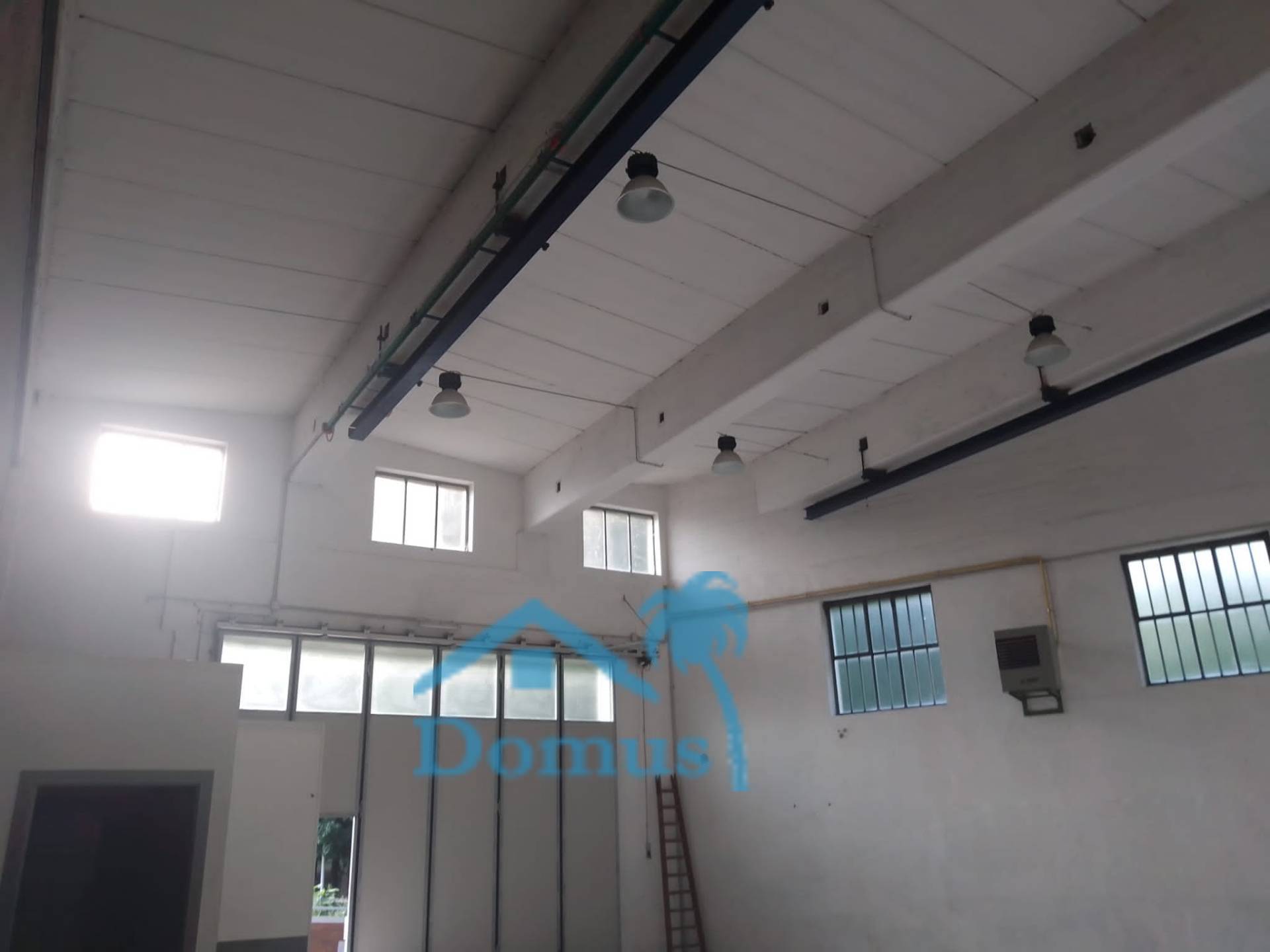 Capannone in vendita a Pinerolo