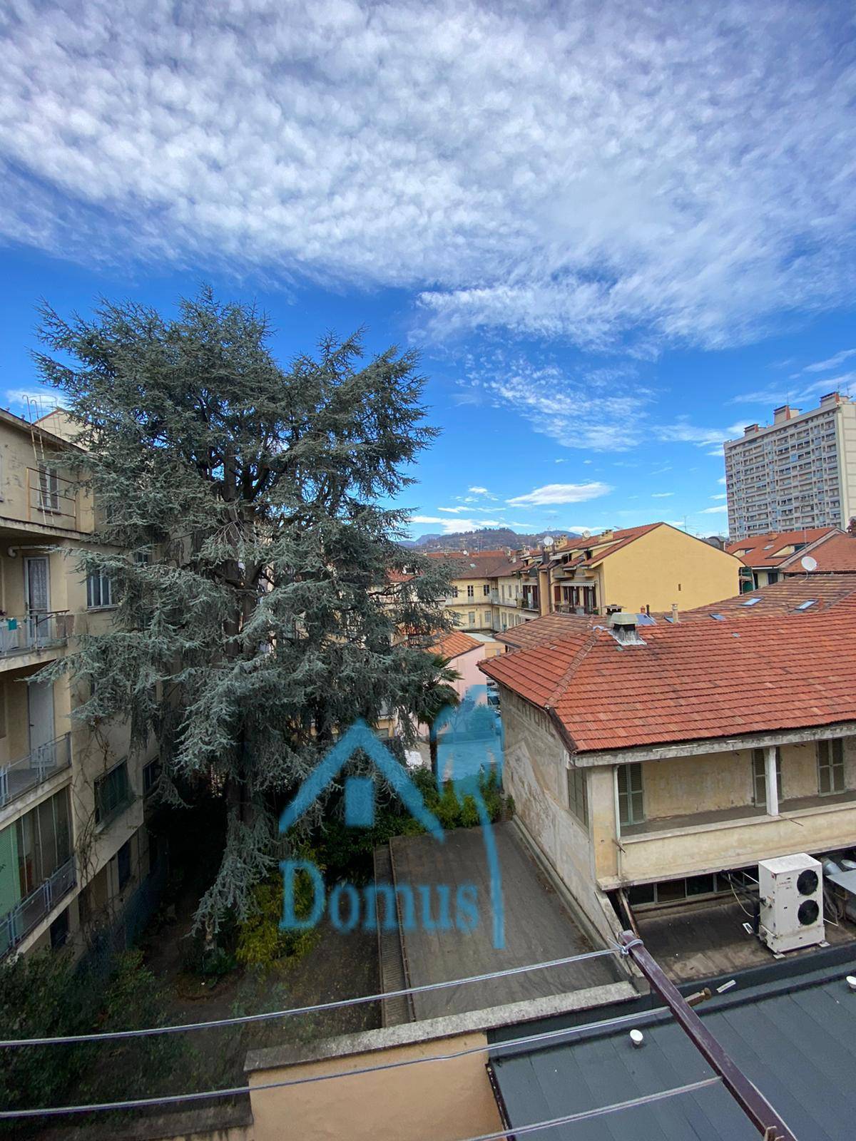 Appartamento in affitto a Pinerolo, Portici