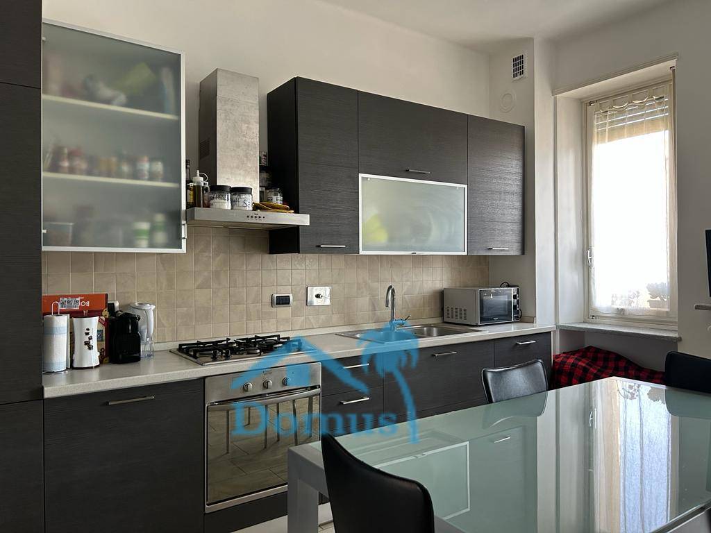Appartamento in affitto a Pinerolo, Portici