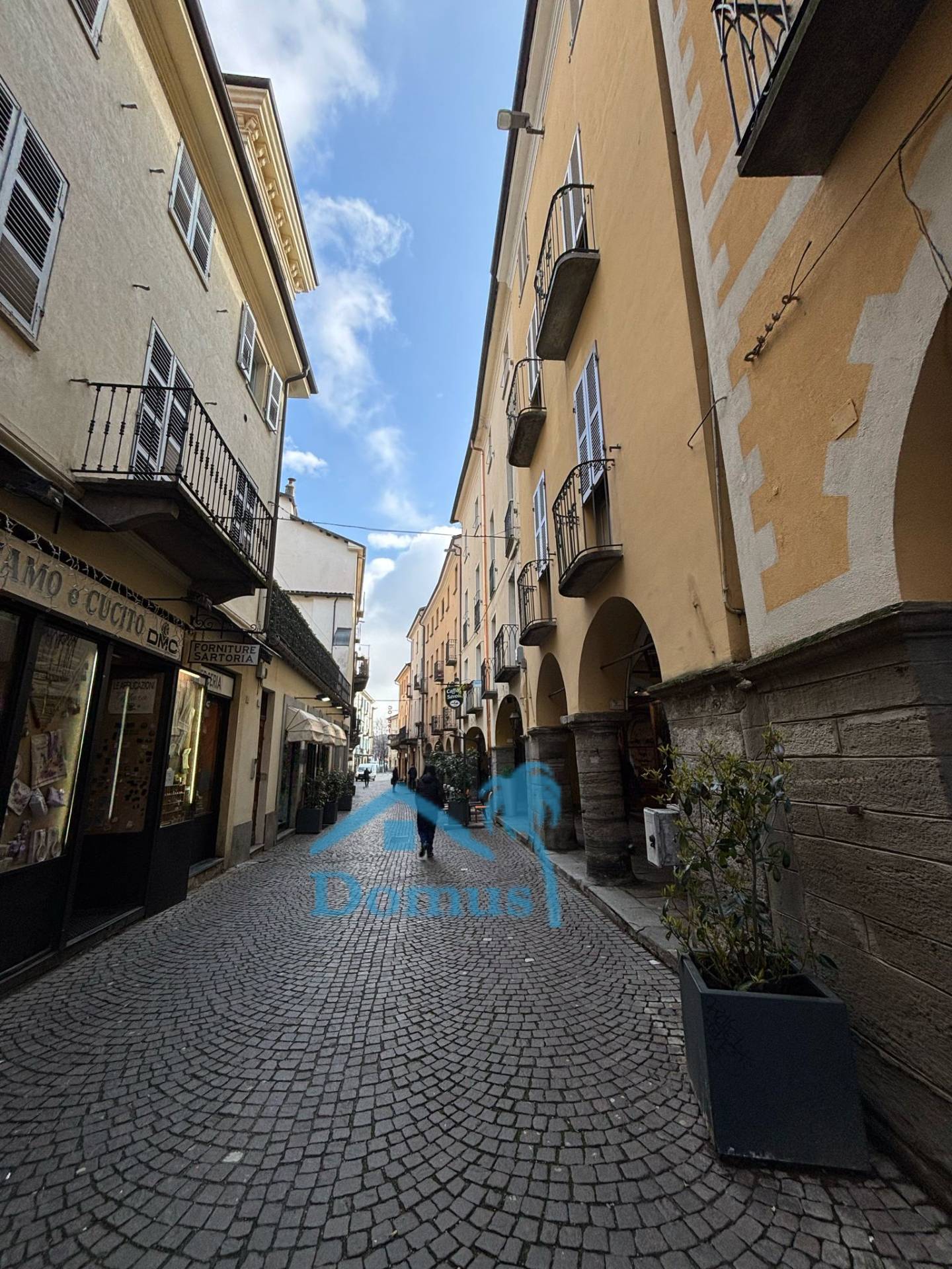 Locale commerciale in affitto a Pinerolo