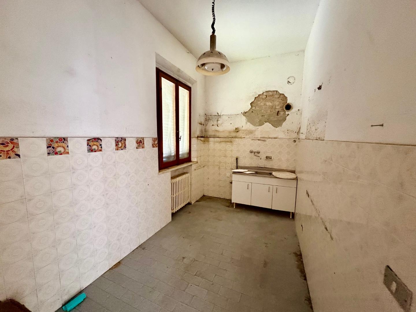 Villa Bifamiliare con giardino, Empoli zona stadio