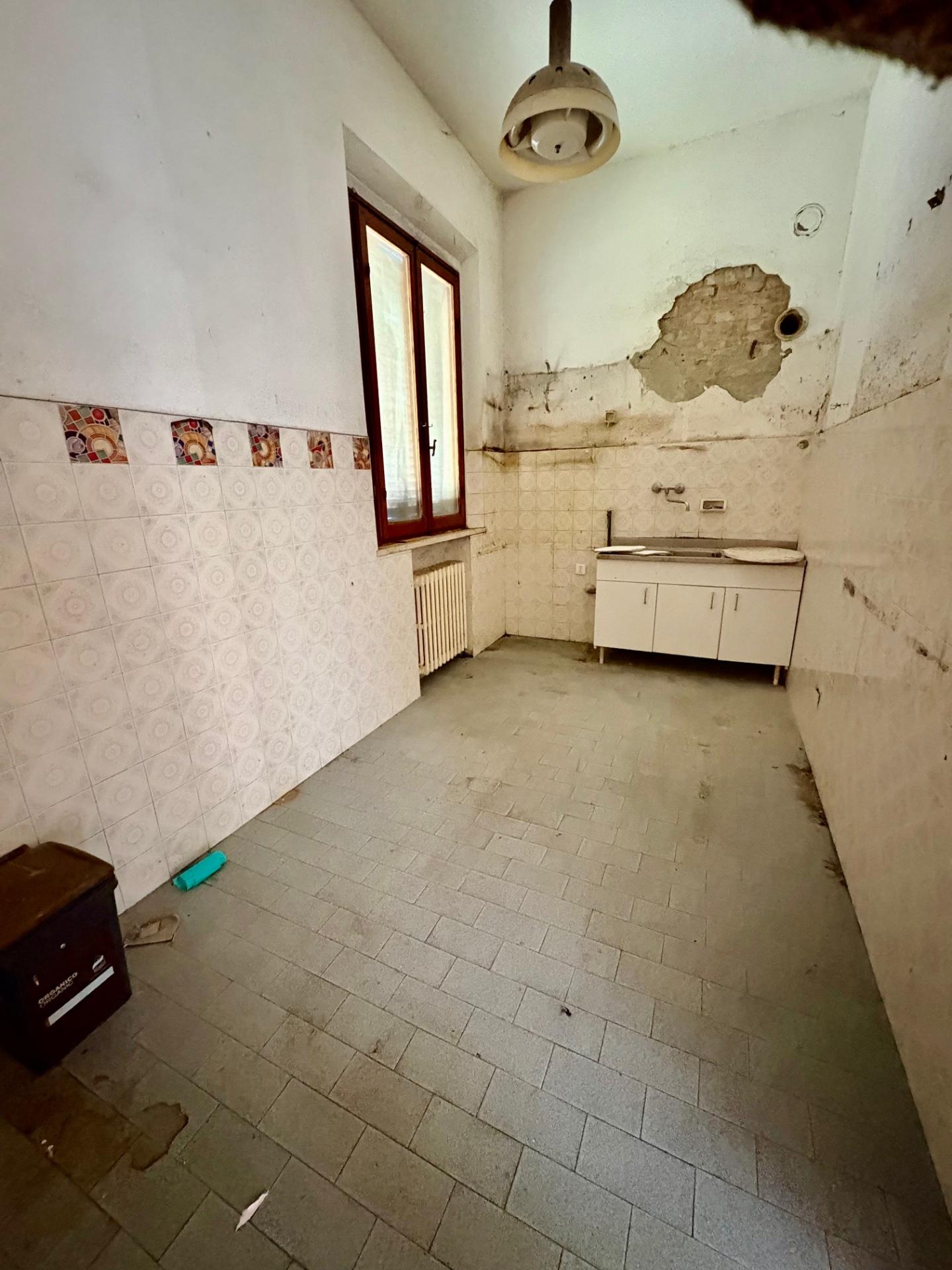 Villa Bifamiliare con giardino, Empoli zona stadio