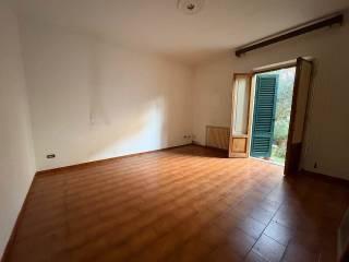 Casa indipendente con giardino, Empoli zona pretura