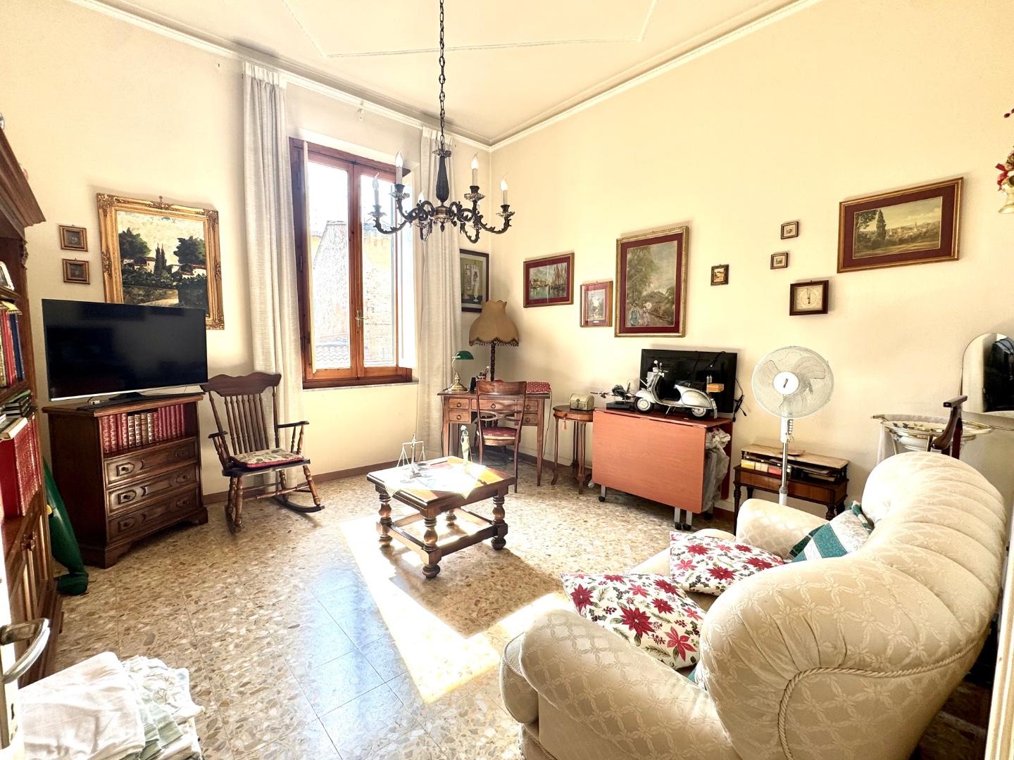 Quadrilocale con terrazzo, Empoli semicentro
