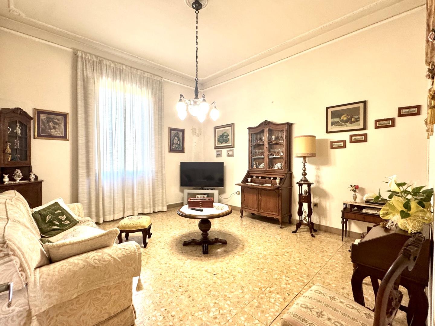 Quadrilocale con terrazzo, Empoli semicentro
