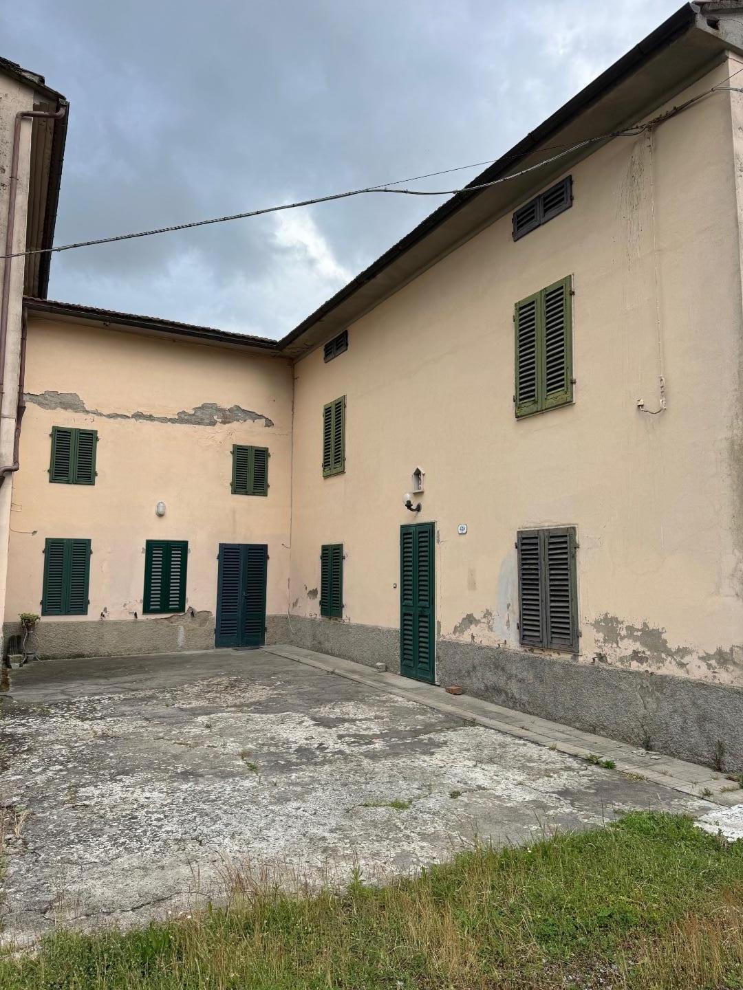 Villa con giardino a Larciano