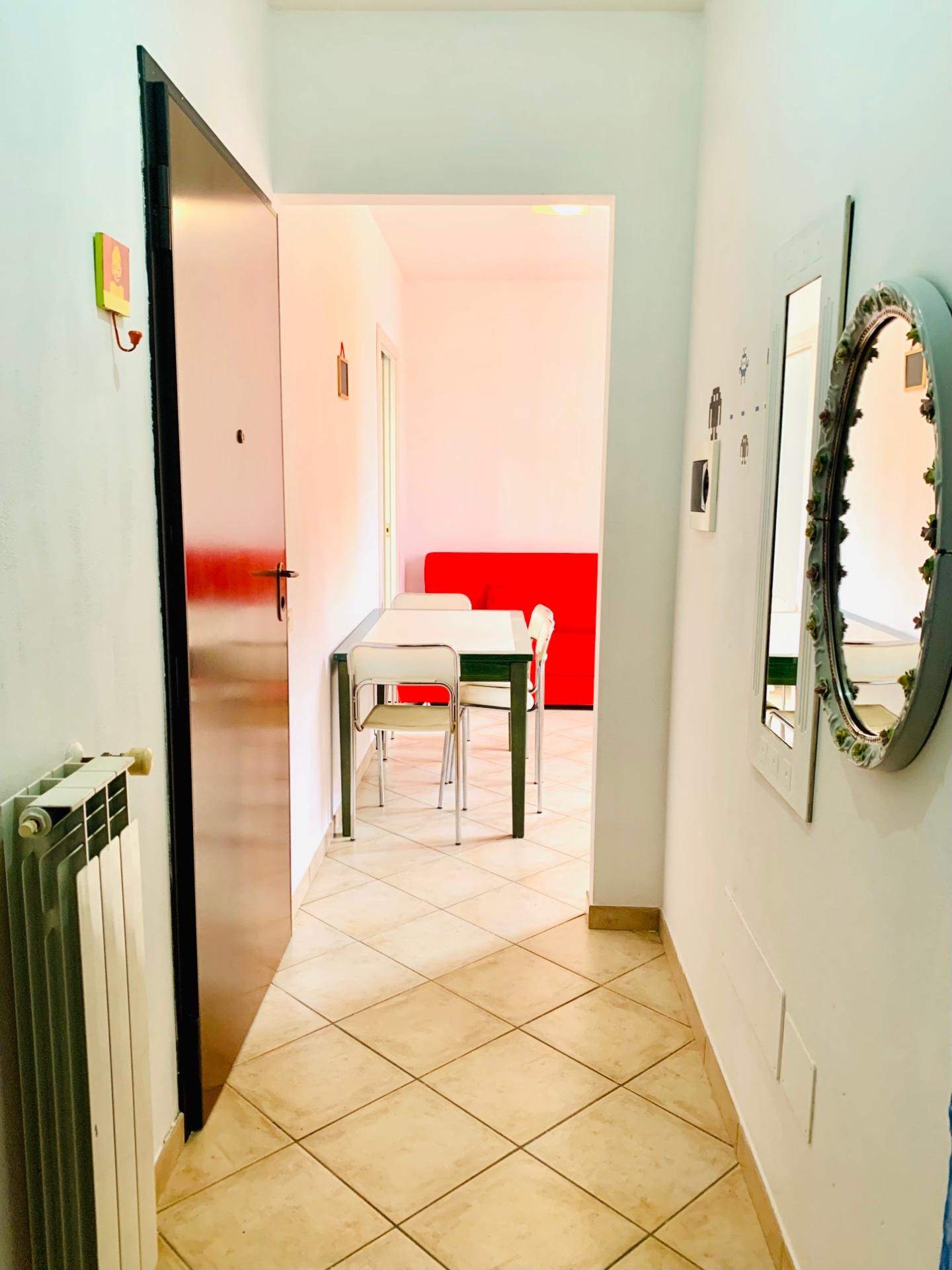 Bilocale arredato in affitto, San Miniato scala